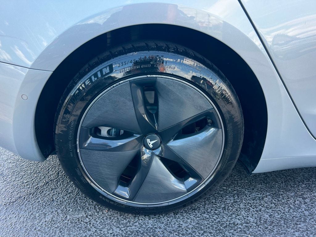 2018 Tesla Model 3 Performance AWD - 22558472 - 30