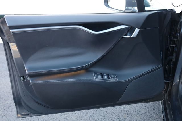 2018 Tesla Model S  - 22972618 - 12