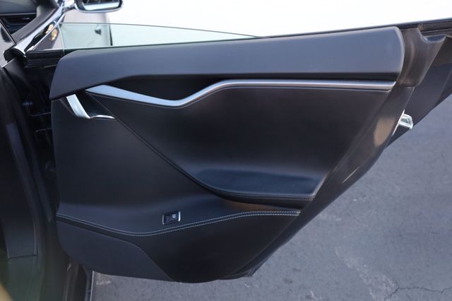 2018 Tesla Model S  - 22972618 - 19