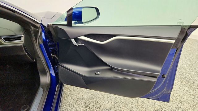 2018 Tesla Model S 100D AWD w/ Premium Connectivity - 23011412 - 29