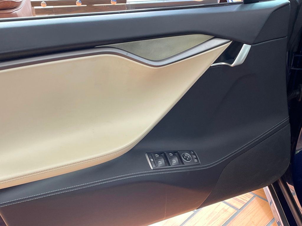 2018 Tesla Model S 75D AWD - 22937601 - 16