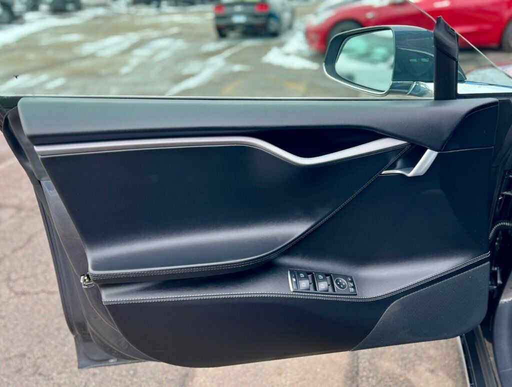 2018 Tesla Model S 75D AWD - 22998437 - 12