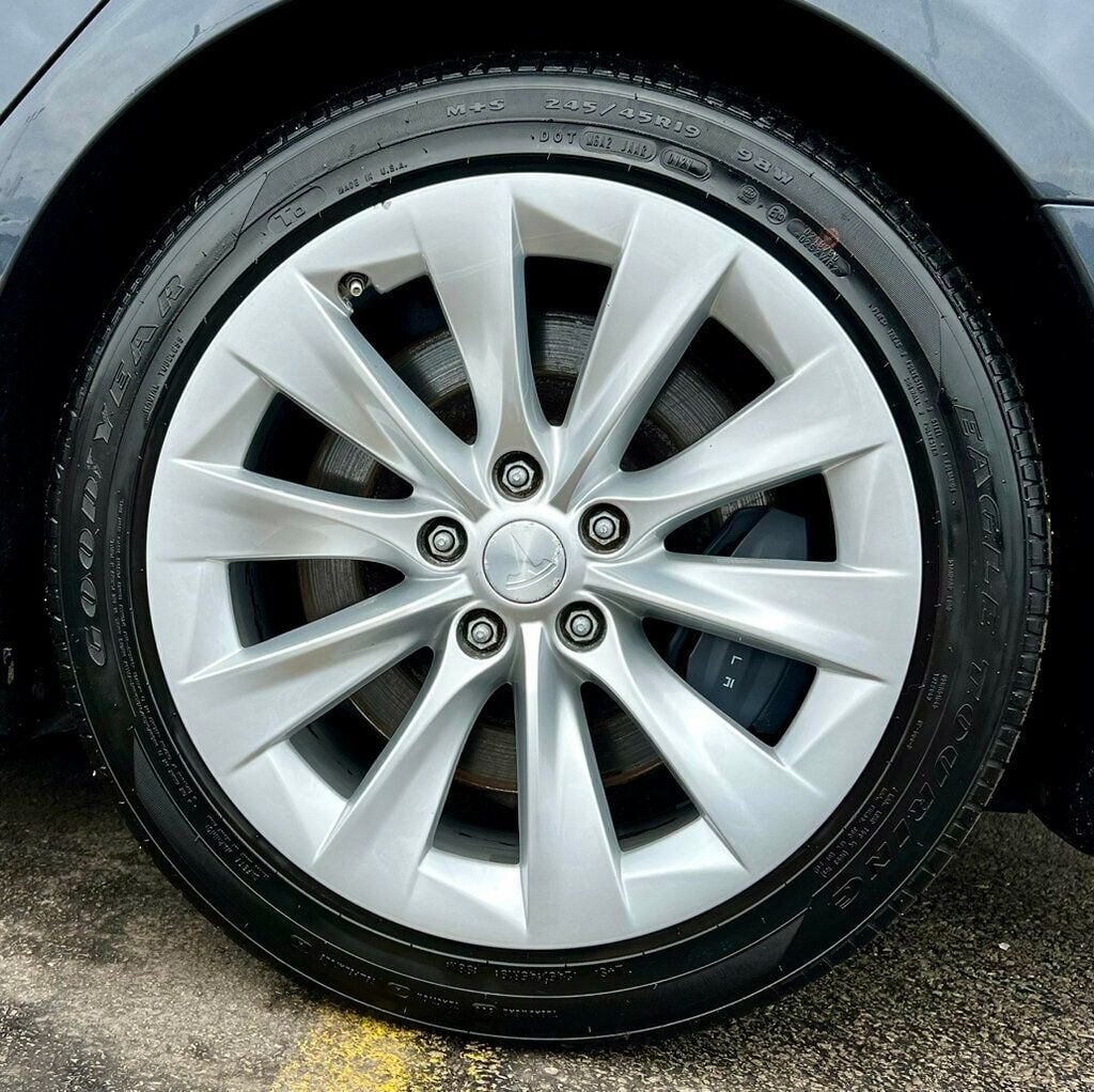 2018 Tesla Model S 75D AWD - 22998437 - 27