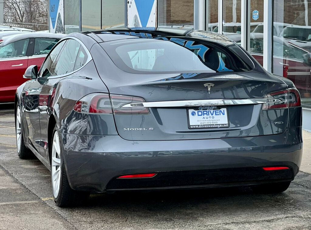 2018 Tesla Model S 75D AWD - 22998437 - 32