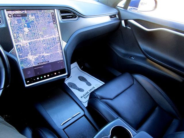 2018 Tesla Model S 75D photo 23