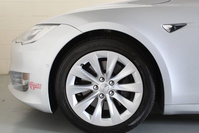 2018 Tesla Model S 75D AWD - 20292938 - 14