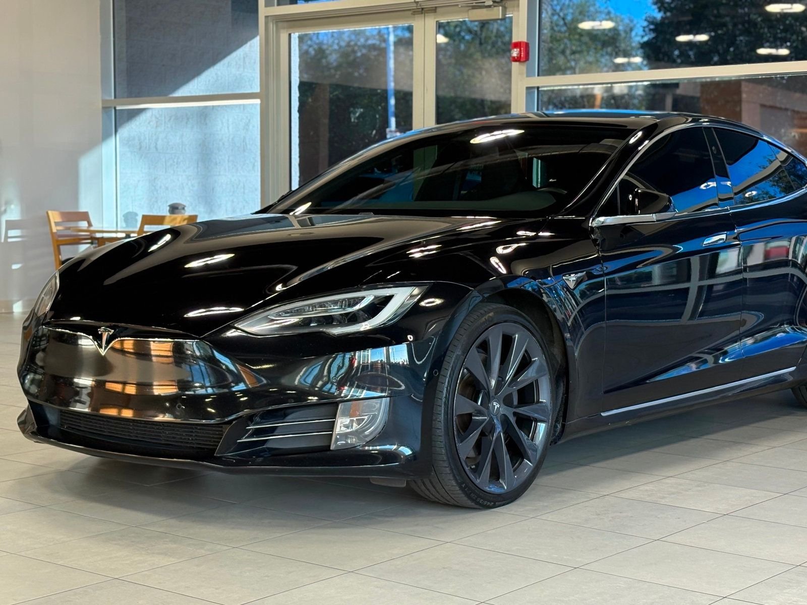 2018 Tesla Model S 90D photo 3
