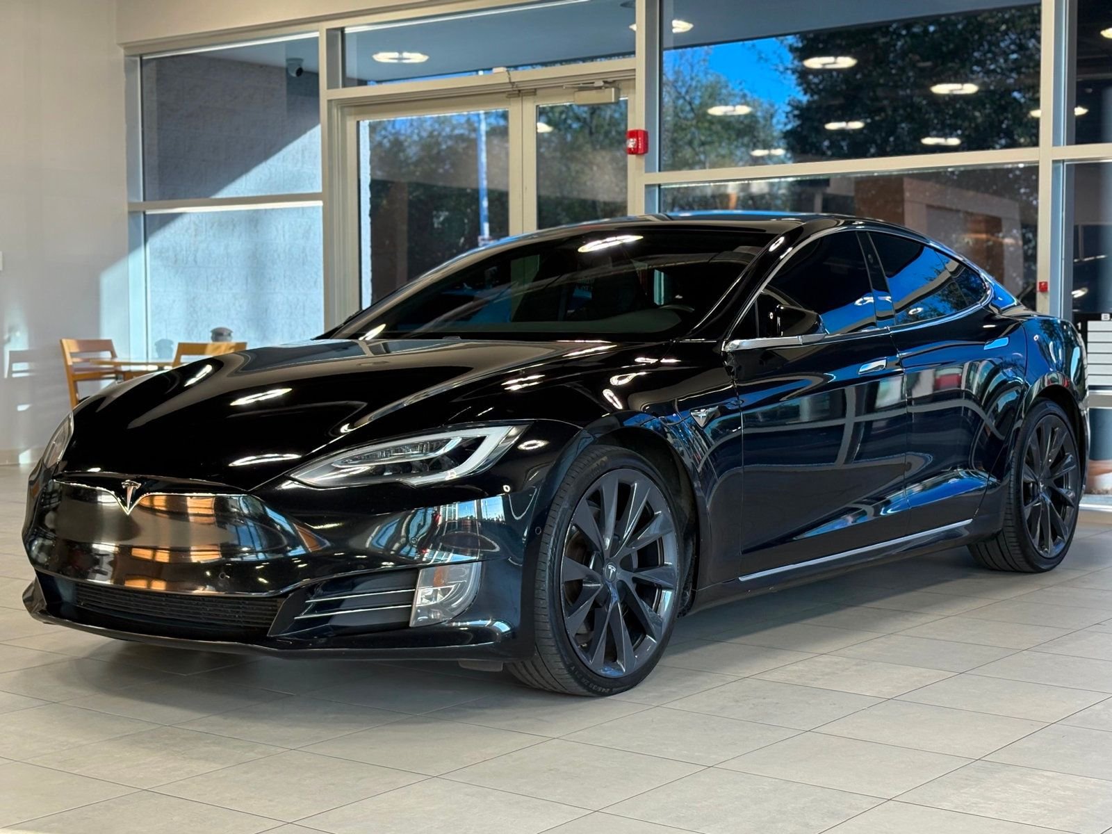 2018 Tesla Model S 90D photo 4