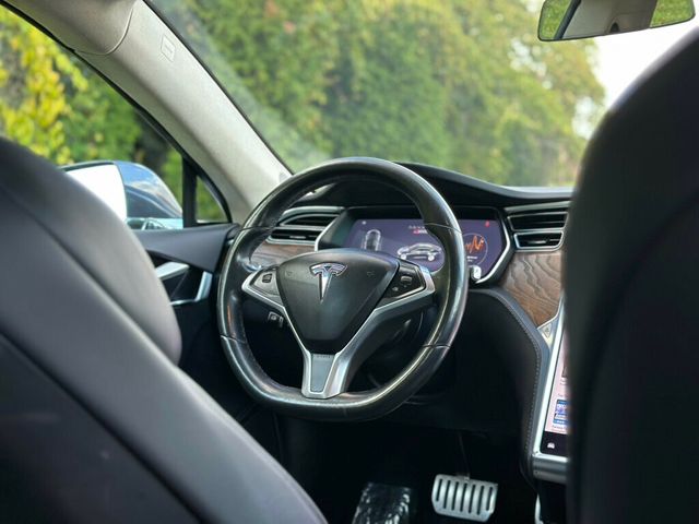 2018 Tesla Model S P100D AWD - 22930420 - 30