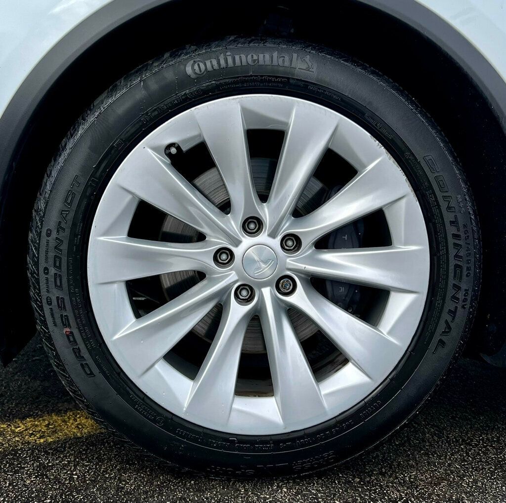 2018 Tesla Model X 100D AWD - 22952931 - 25