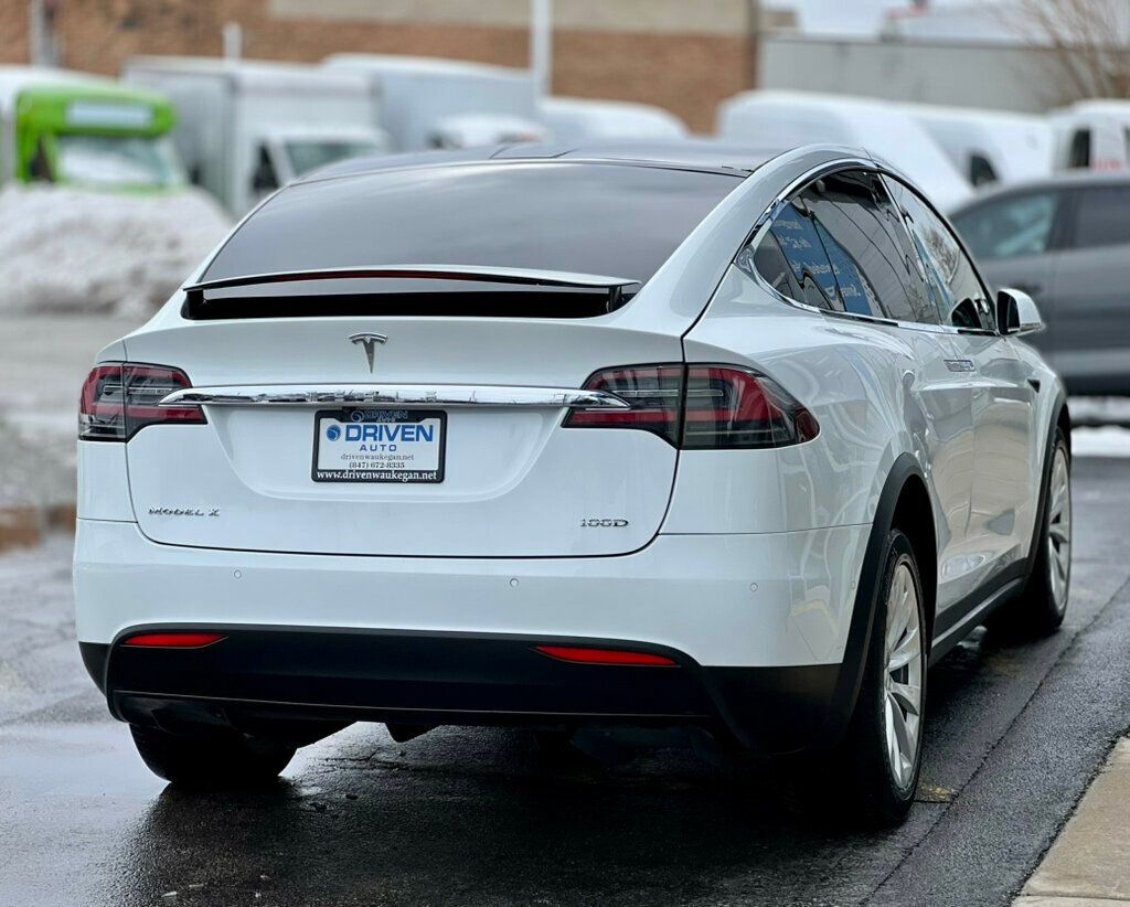 2018 Tesla Model X 100D AWD - 22952931 - 31