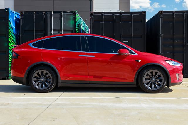 2018 Tesla Model X 100D AWD - 23044097 - 15