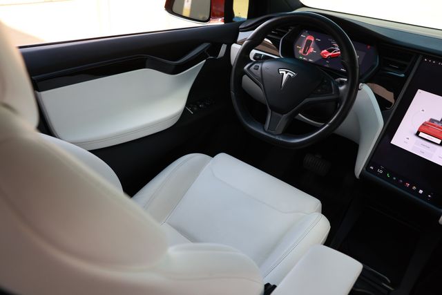 2018 Tesla Model X 100D AWD - 23044097 - 22