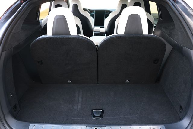 2018 Tesla Model X 100D AWD - 23044097 - 25