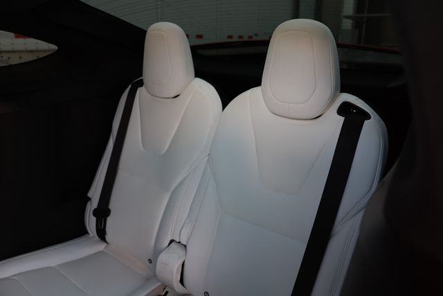 2018 Tesla Model X 100D AWD - 23044097 - 28