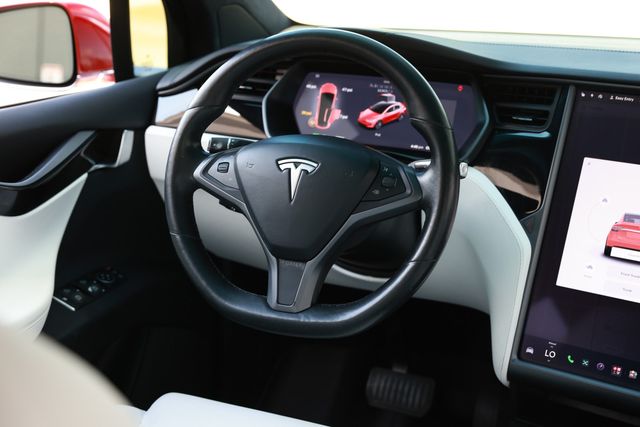 2018 Tesla Model X 100D AWD - 23044097 - 33