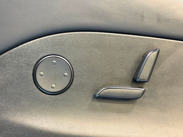 2018 Tesla Model X 100D AWD - 22977765 - 18