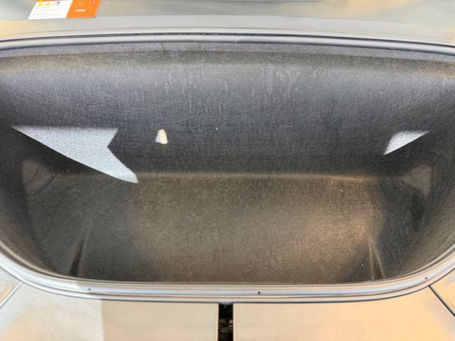 2018 Tesla Model X 100D AWD - 22977765 - 38