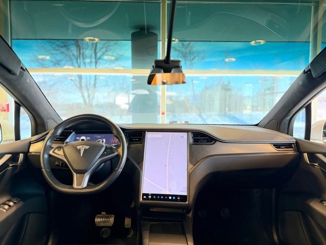 2018 Tesla Model X 100D AWD - 22977765 - 39