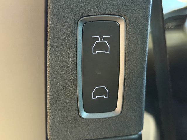 2018 Tesla Model X 100D AWD - 23064331 - 22