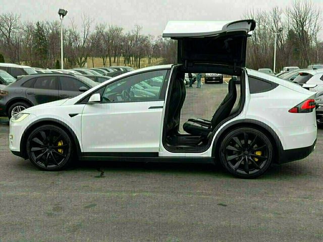 2018 Tesla Model X 100D AWD - 22763267 - 19