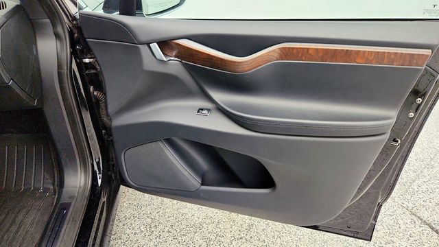 2018 Tesla Model X 100D AWD with 6 Seat Interior & 20'' Sonic Carbon Wheels - 22961328 - 33