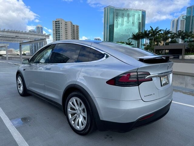 2018 Tesla Model X 75D - 22615410 - 15