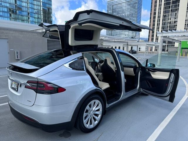 2018 Tesla Model X 75D - 22615410 - 20