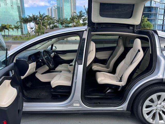 2018 Tesla Model X 75D - 22615410 - 24