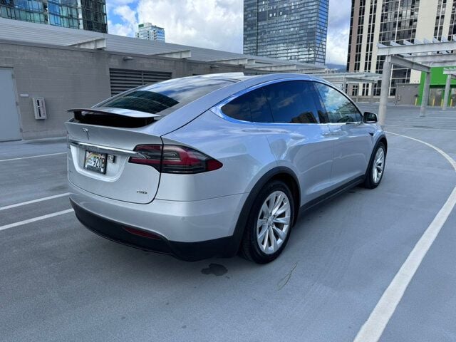 2018 Tesla Model X 75D - 22615410 - 25