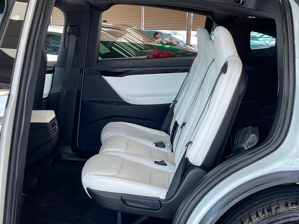 2018 Tesla Model X 75D AWD - 23033941 - 16