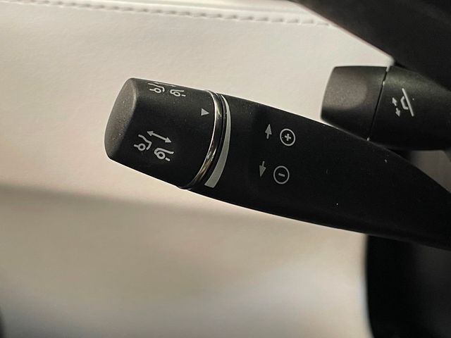 2018 Tesla Model X 75D AWD - 23033941 - 24