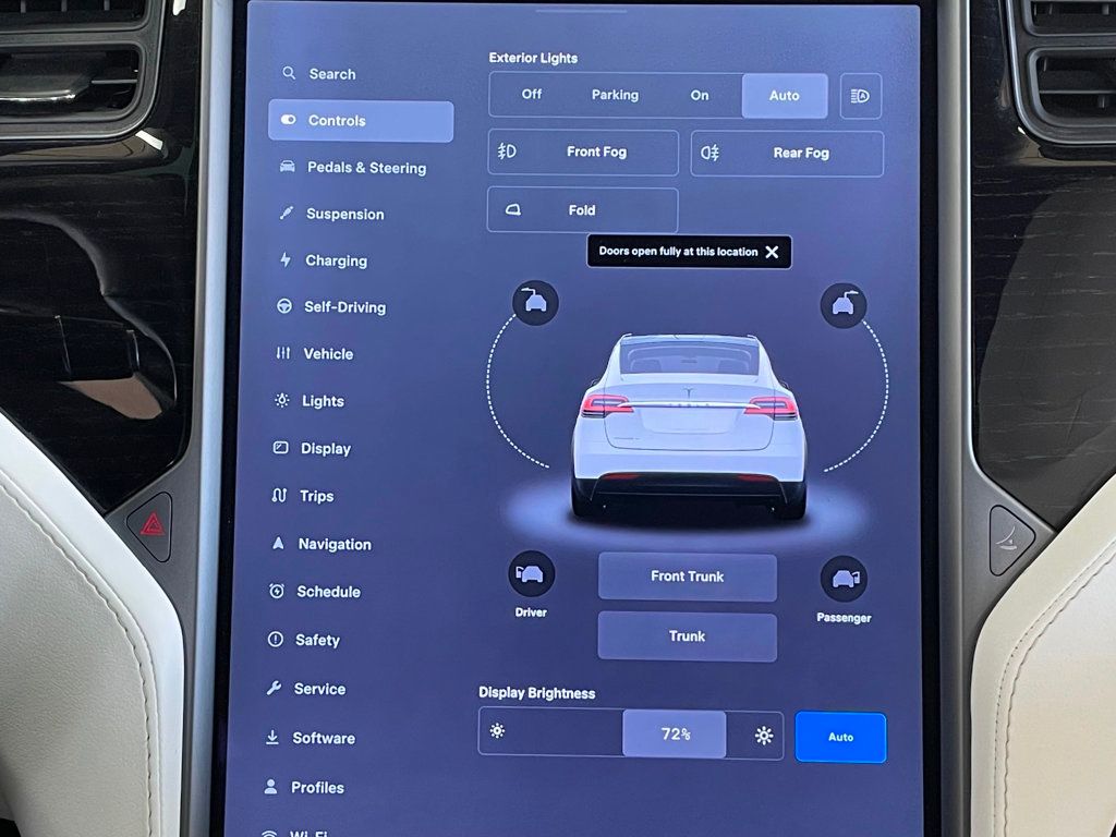2018 Tesla Model X 75D AWD - 23033941 - 28