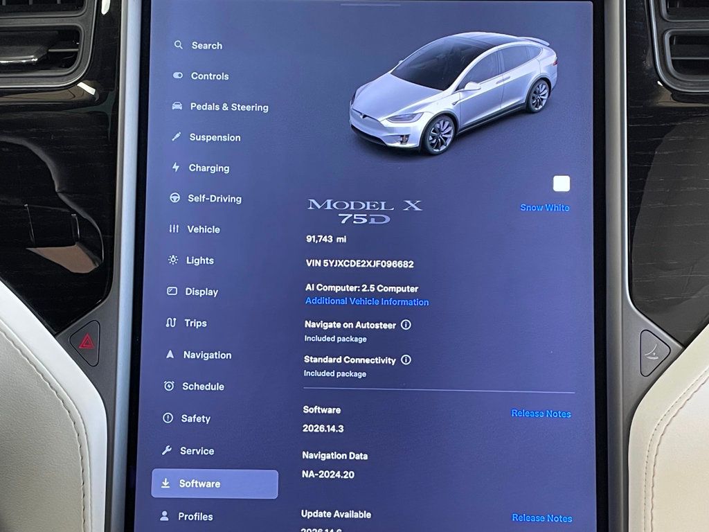2018 Tesla Model X 75D AWD - 23033941 - 32