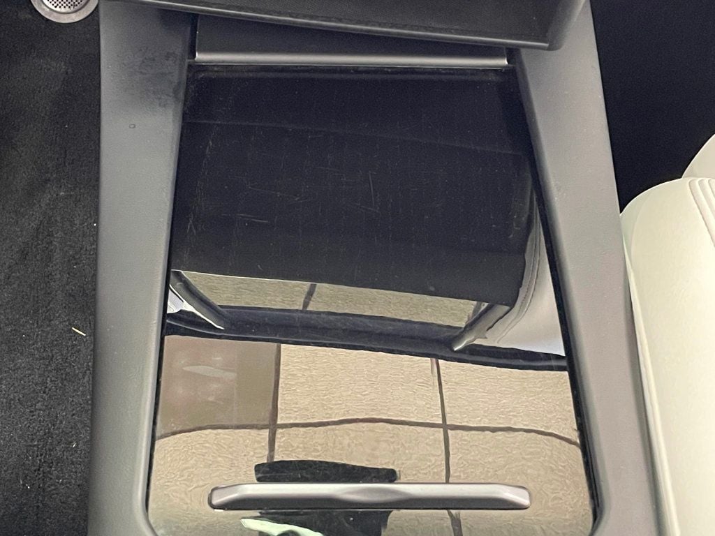 2018 Tesla Model X 75D AWD - 23033941 - 39
