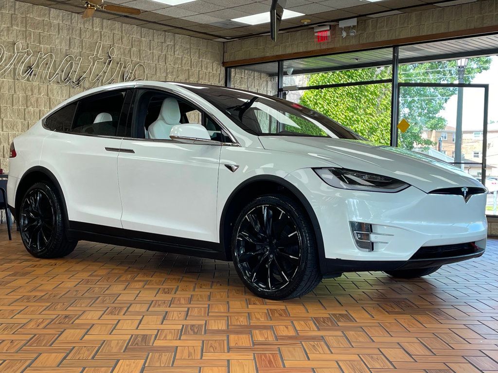 2018 Tesla Model X 75D AWD - 23033941 - 8