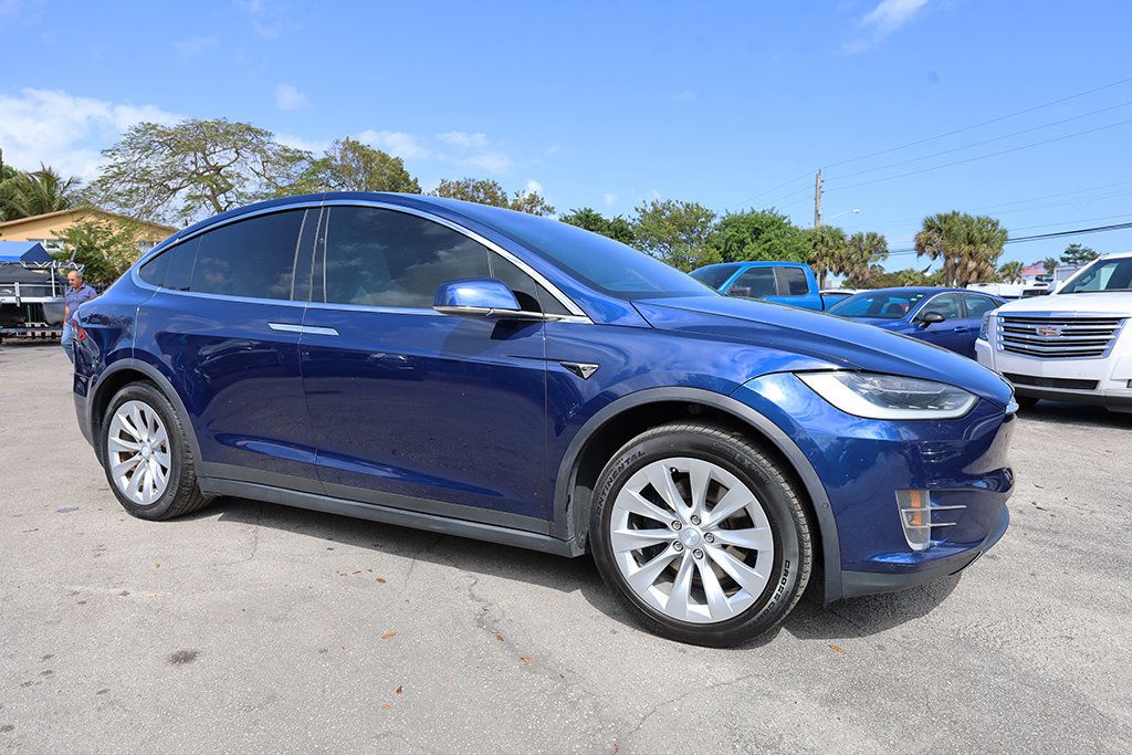 2018 TESLA MODEL X 75D AWD - 22986195 | Video 1