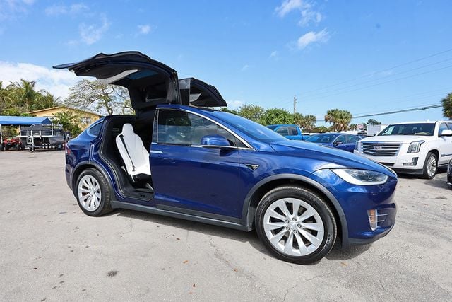 2018 TESLA MODEL X 75D AWD - 22986195 - 1