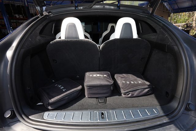 2018 TESLA MODEL X 75D AWD - 22986195 - 21