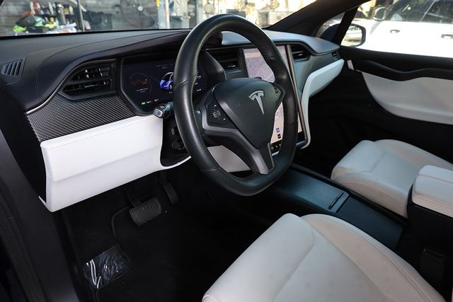 2018 TESLA MODEL X 75D AWD - 22986195 - 28