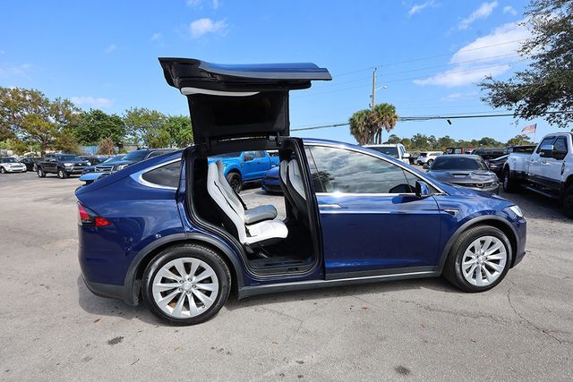 2018 TESLA MODEL X 75D AWD - 22986195 - 8
