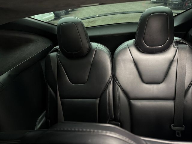 2018 Tesla Model X 75D AWD - 23011131 - 27