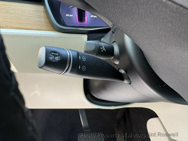 2018 Tesla Model X 75D AWD - 23058700 - 17