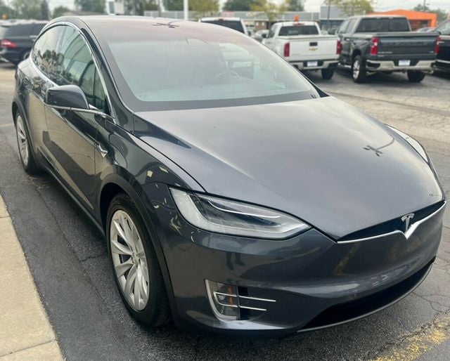 2018 Tesla Model X 75D AWD - 22606281 - 6