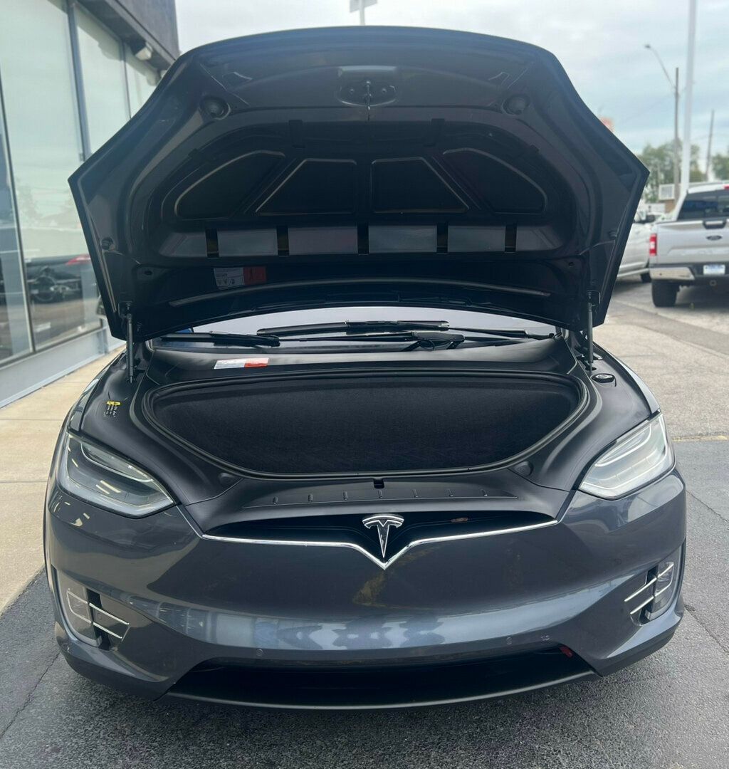 2018 Tesla Model X 75D AWD - 22606281 - 8