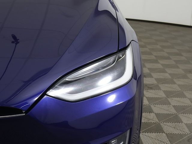 2018 Tesla Model X 75D AWD - 22976054 - 14