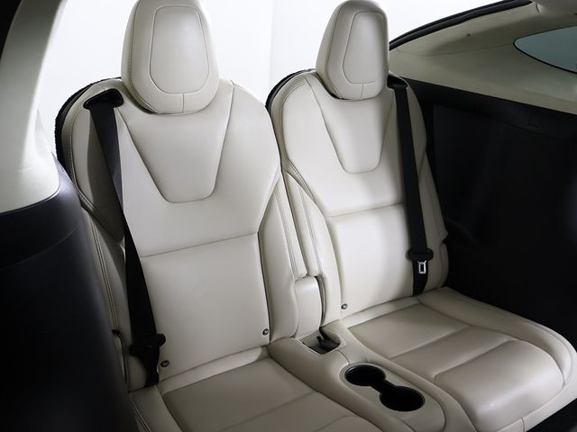 2018 Tesla Model X 75D AWD - 22976054 - 35