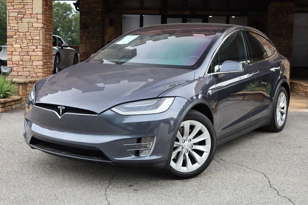 2018 Tesla Model X 75D photo 2