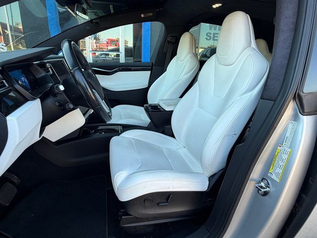 2018 Tesla Model X 75D AWD - 23094592 - 15
