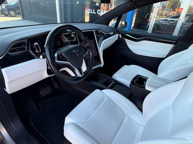 2018 Tesla Model X 75D AWD - 23094592 - 16